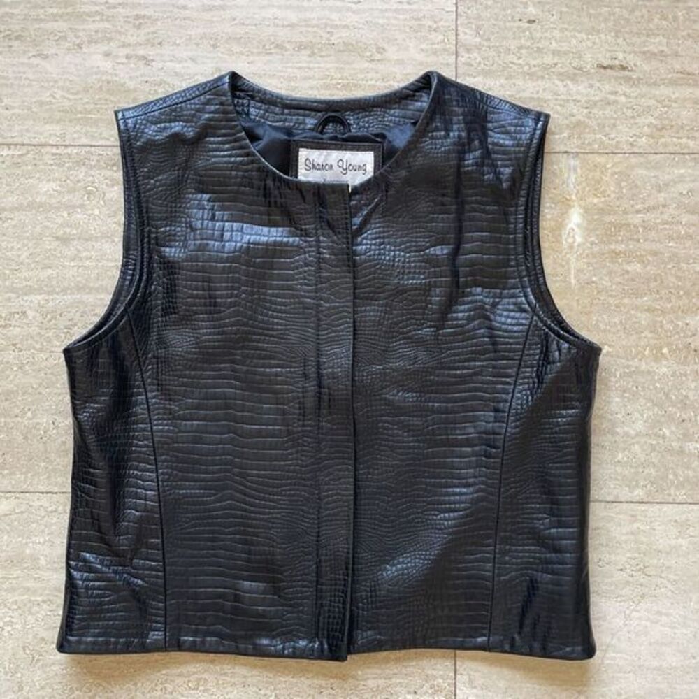 Sharon Young Sportswear Vest Size S‎ Genuine Leather Black Snake Print